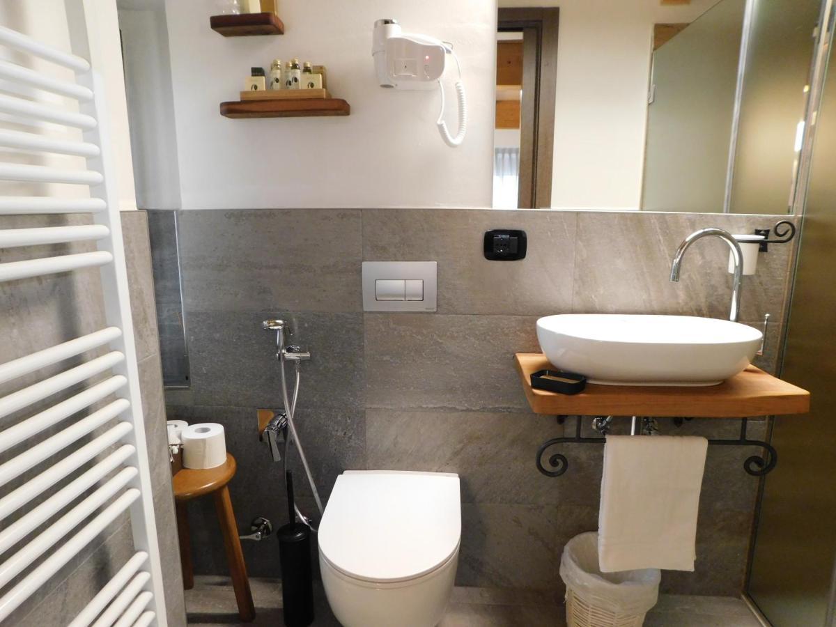 Nicomat Rooms 도모도솔라 외부 사진